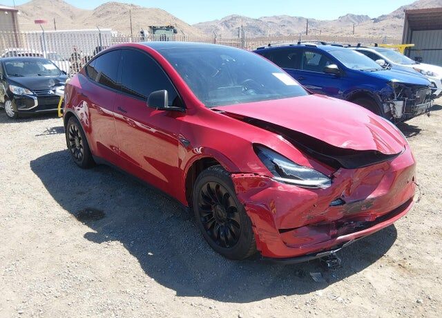 2023 TESLA Model Y