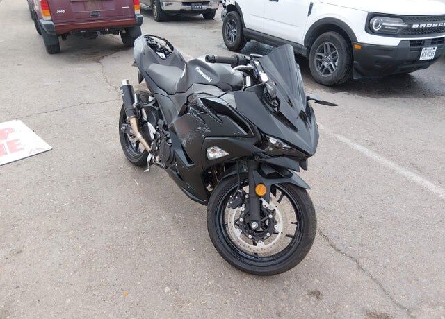 2026 KAWASAKI Ninja