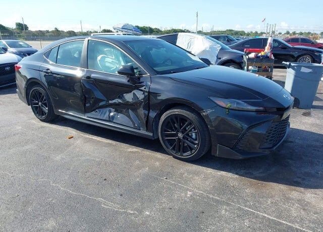 2025 TOYOTA Camry
