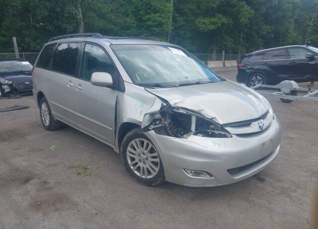 2007 TOYOTA Sienna