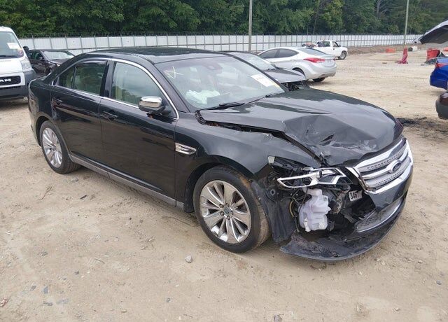 2010 FORD Taurus