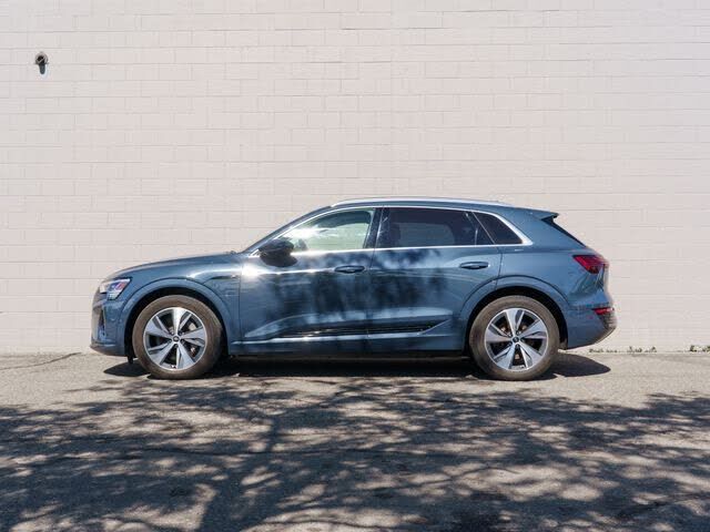 2024 Audi Q8