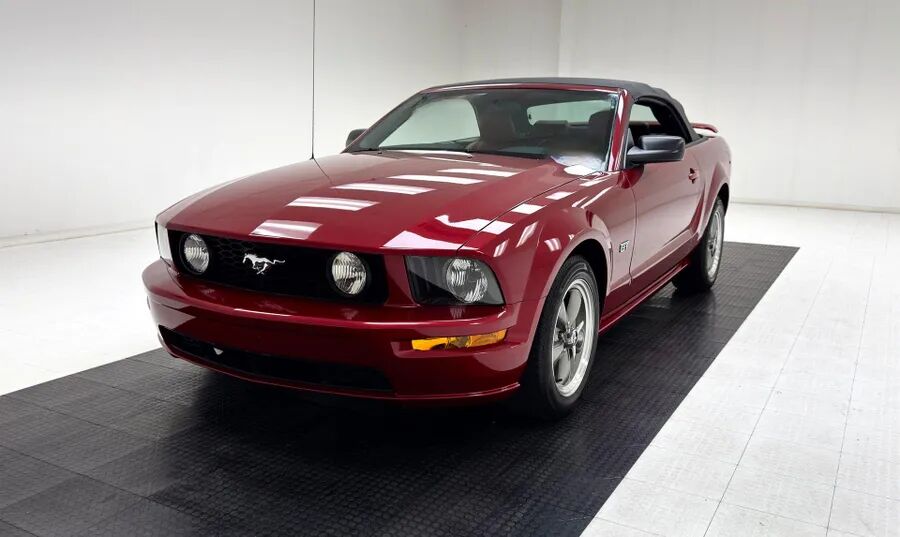 2005 FORD Mustang