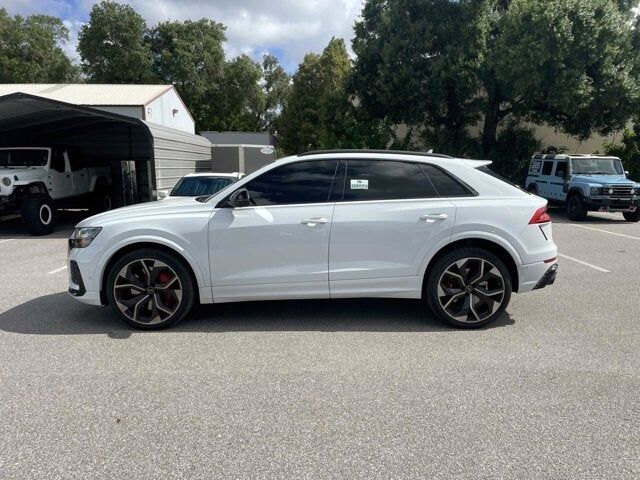 2023 Audi RS Q8
