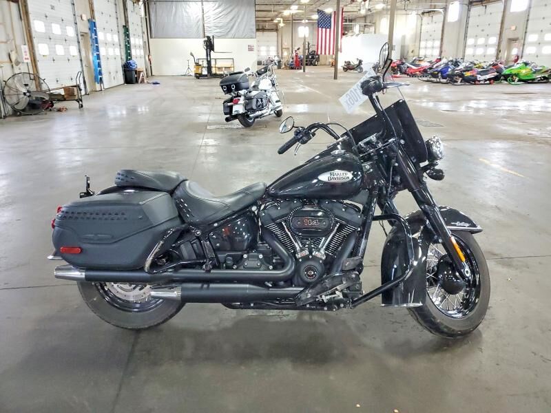 2024 HARLEY DAVIDSON FLHCS / Heritage Classic 114