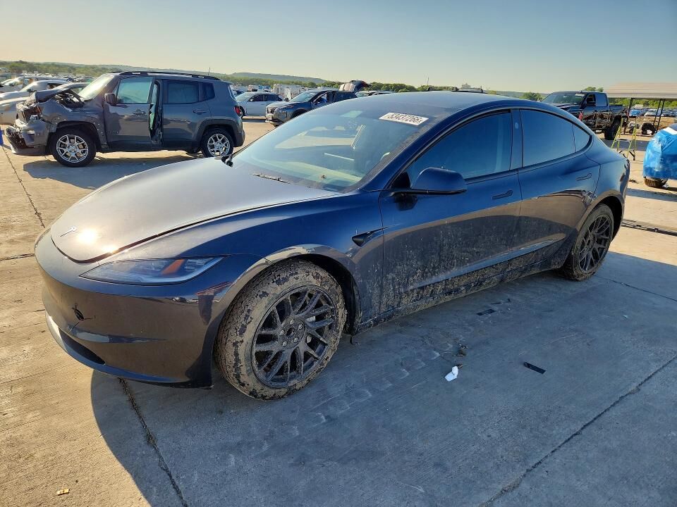 2024 TESLA Model 3
