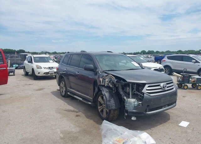 2012 TOYOTA Highlander