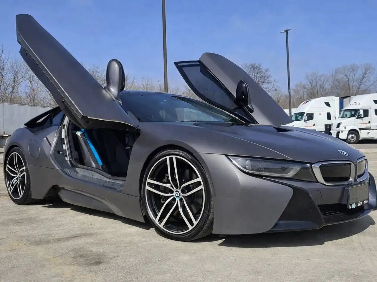 BMW i8
