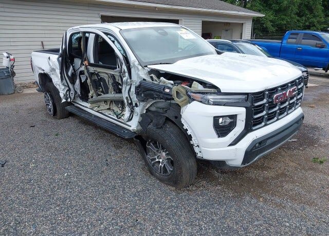 2025 GMC Canyon