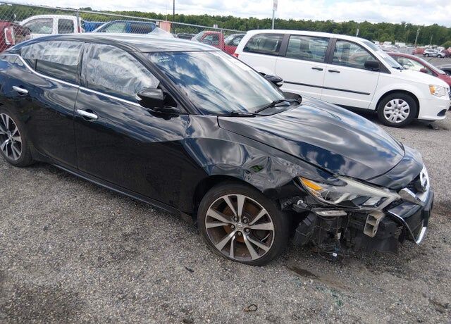 2017 NISSAN Maxima