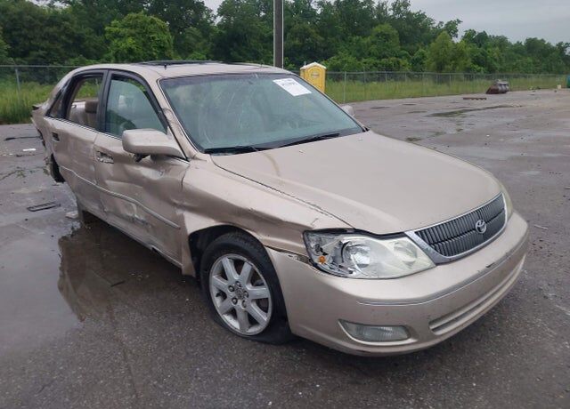 2002 TOYOTA Avalon