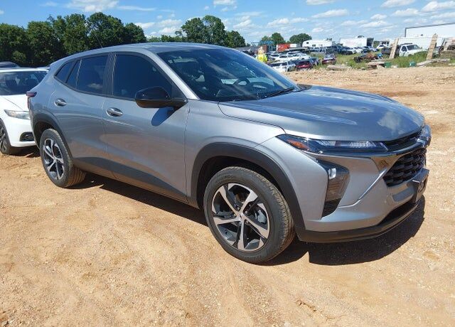 2024 CHEVROLET Trax