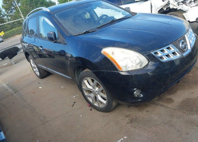 2011 NISSAN Rogue
