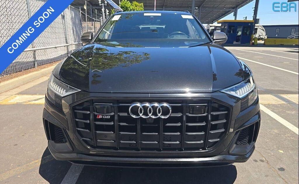 2023 Audi SQ8