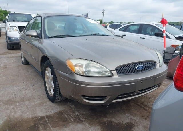 2006 FORD Taurus