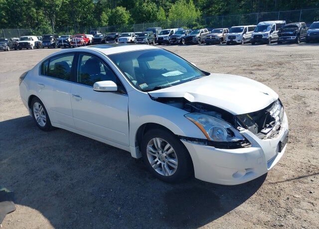 2011 NISSAN Altima