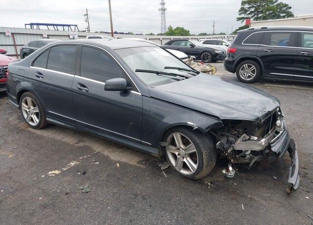 2011 MERCEDES-BENZ C-Class