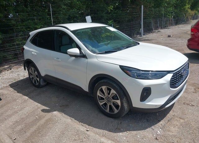 2024 FORD Escape