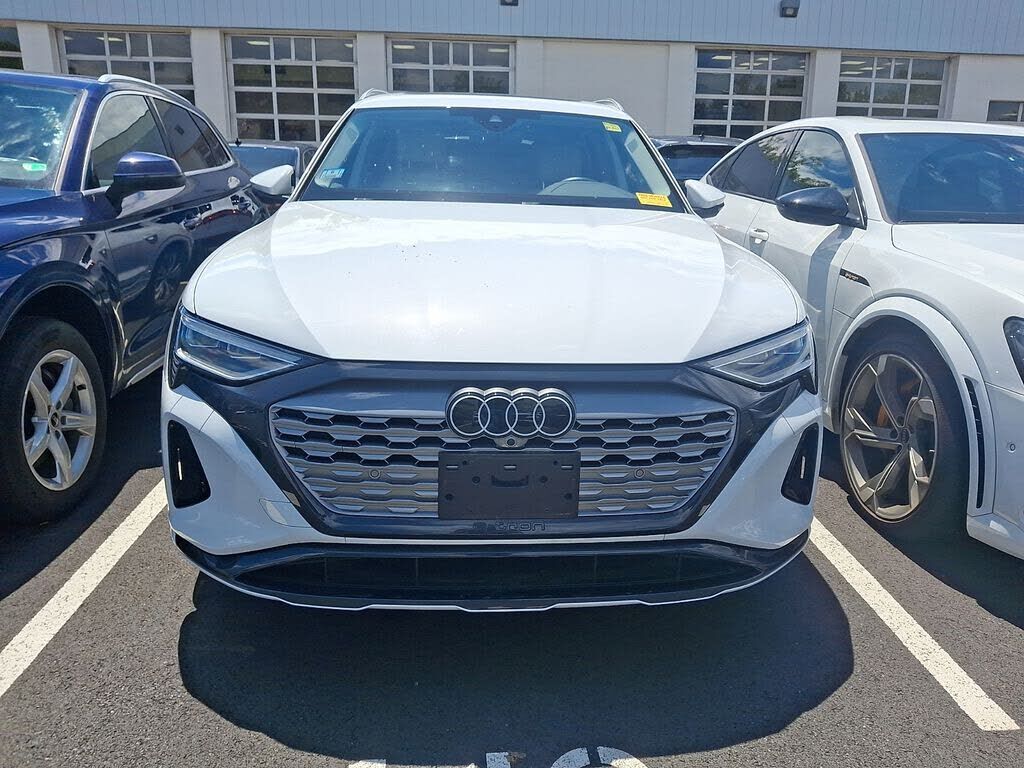 2024 Audi Q8