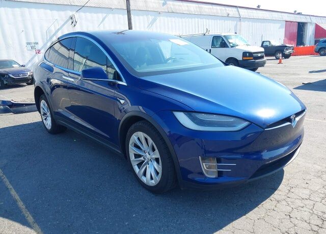 2018 TESLA Model X