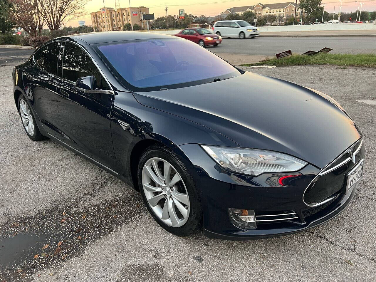 2014 TESLA Model S
