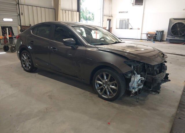 2018 MAZDA Mazda3