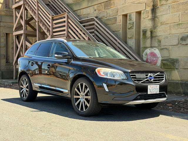 2016 VOLVO XC60
