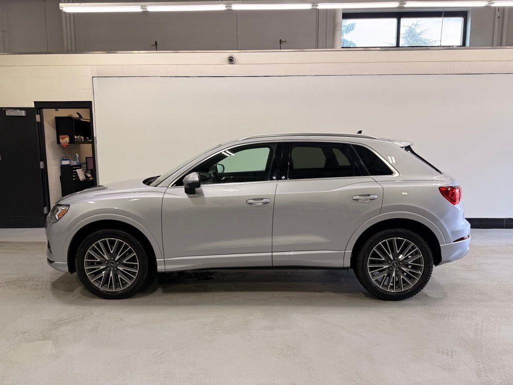 2022 Audi Q3