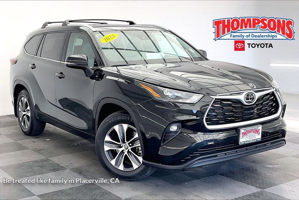 2024 TOYOTA Highlander