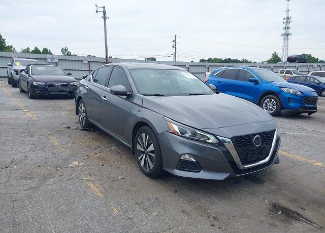 2022 NISSAN Altima