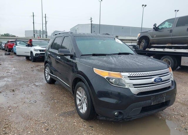 2014 FORD Explorer
