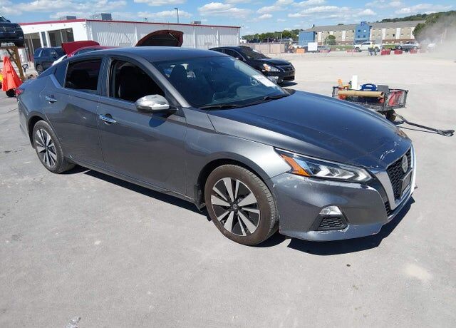 2021 NISSAN Altima