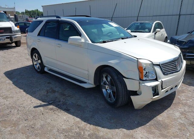 2004 CADILLAC SRX