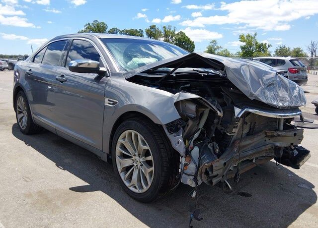 2014 FORD Taurus
