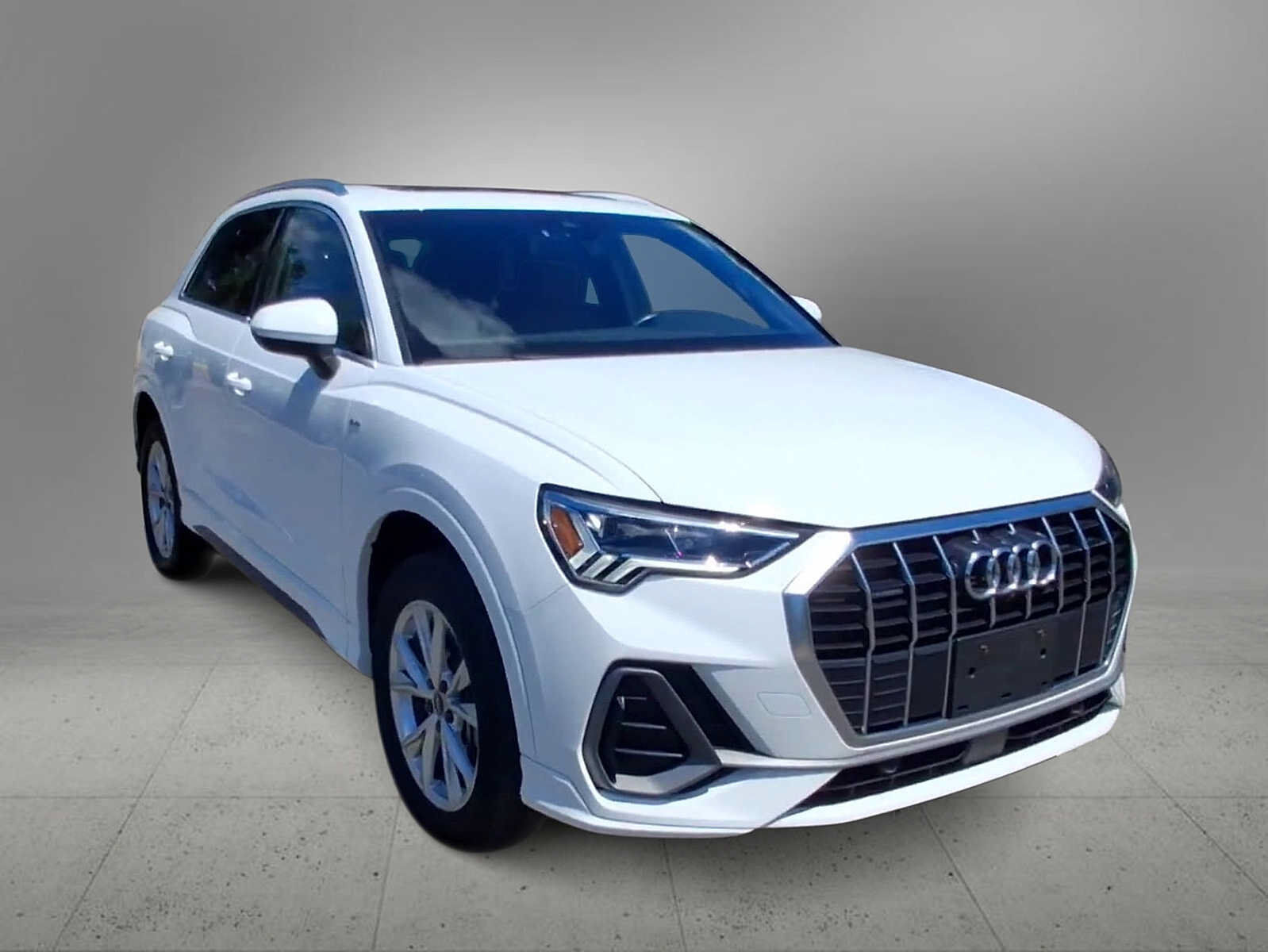 2023 Audi Q3