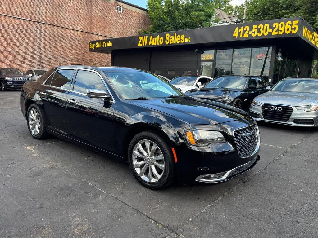 2018 CHRYSLER 300