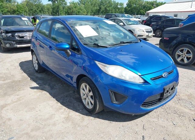 2011 FORD Fiesta