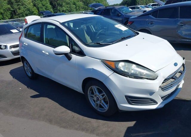 2017 FORD Fiesta