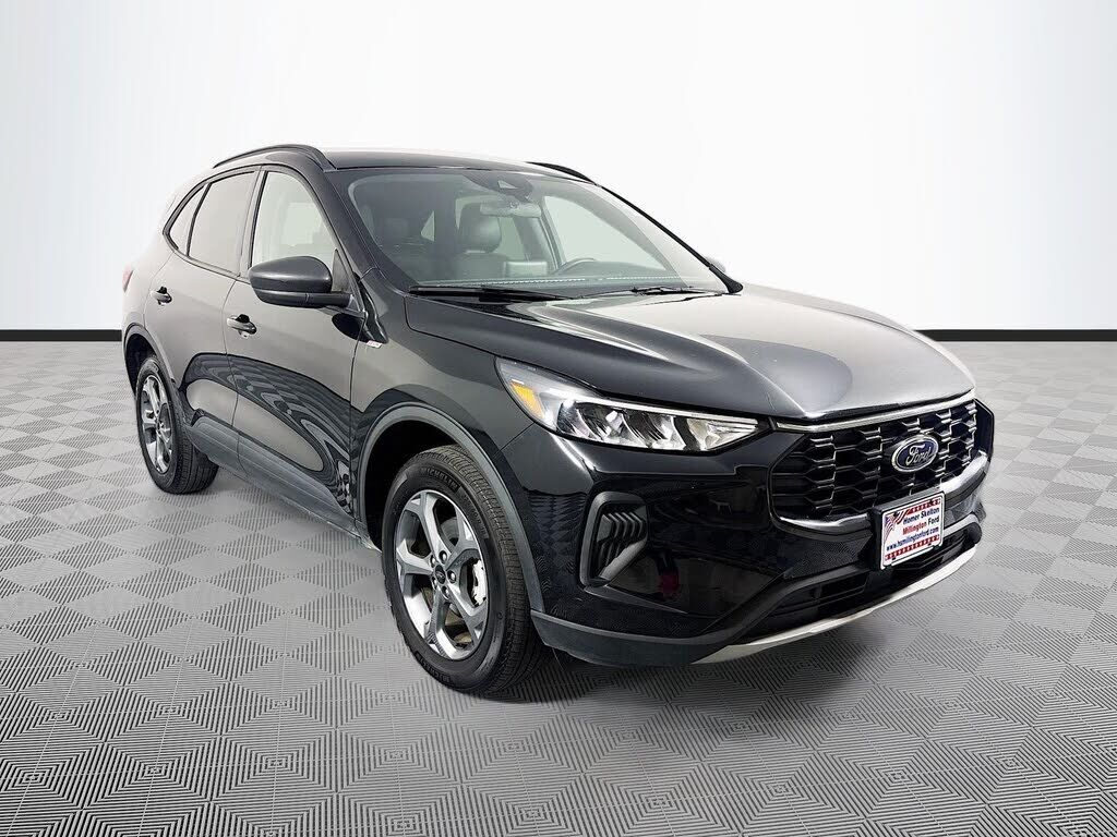2025 FORD Escape