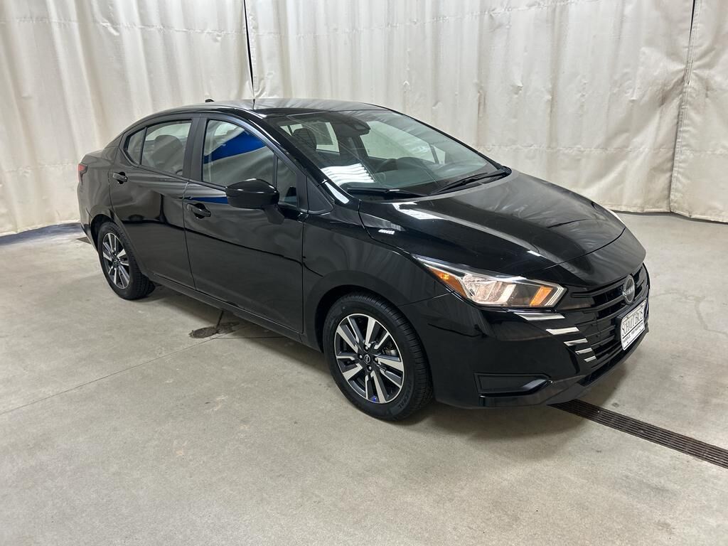 2024 NISSAN Versa