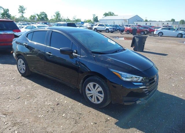2025 NISSAN Versa