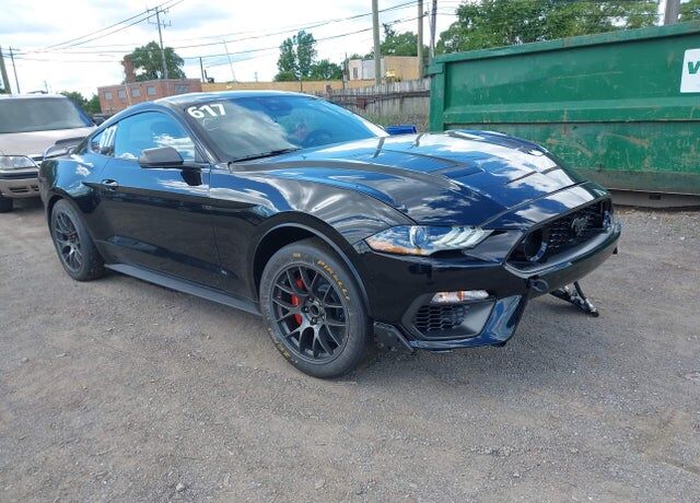 2021 FORD Mustang