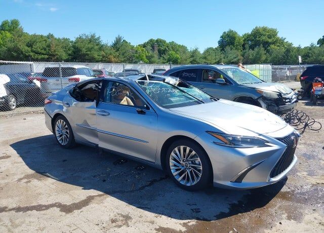 2023 LEXUS ES