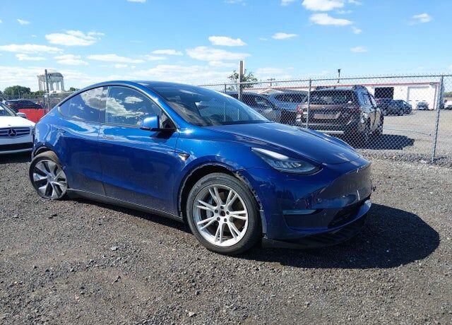 2021 TESLA Model Y