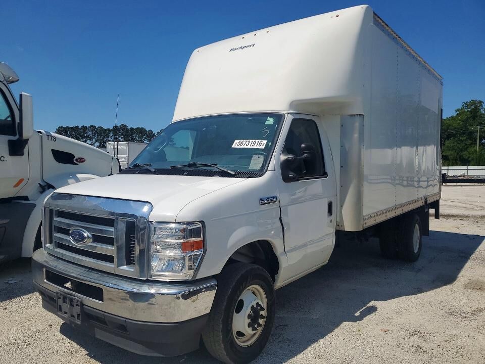 2022 FORD E-450