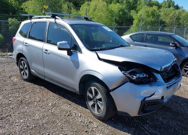 2018 SUBARU Forester