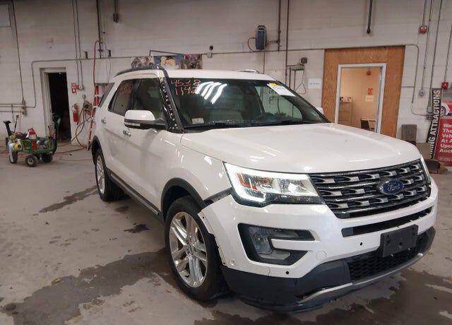 2017 FORD Explorer