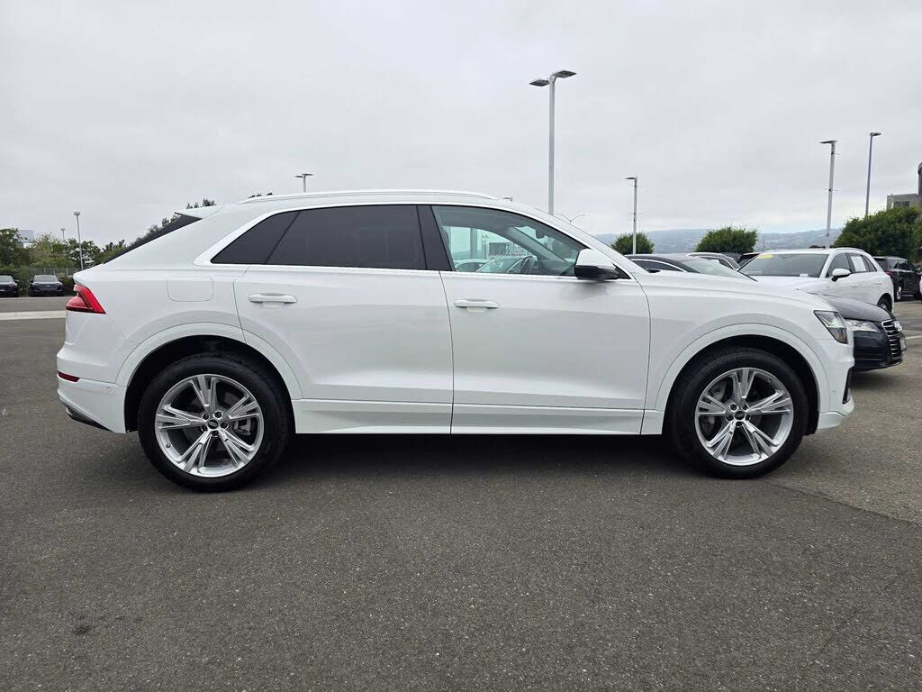 2023 Audi Q8