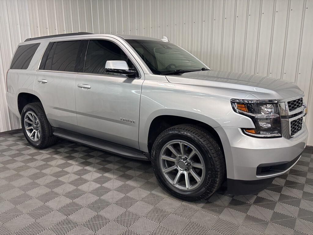 2017 CHEVROLET Tahoe