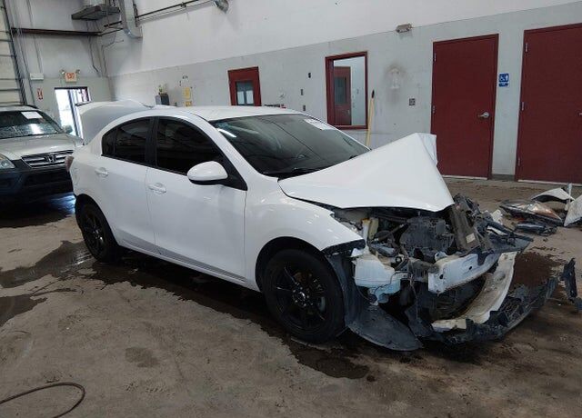 2013 MAZDA Mazda3